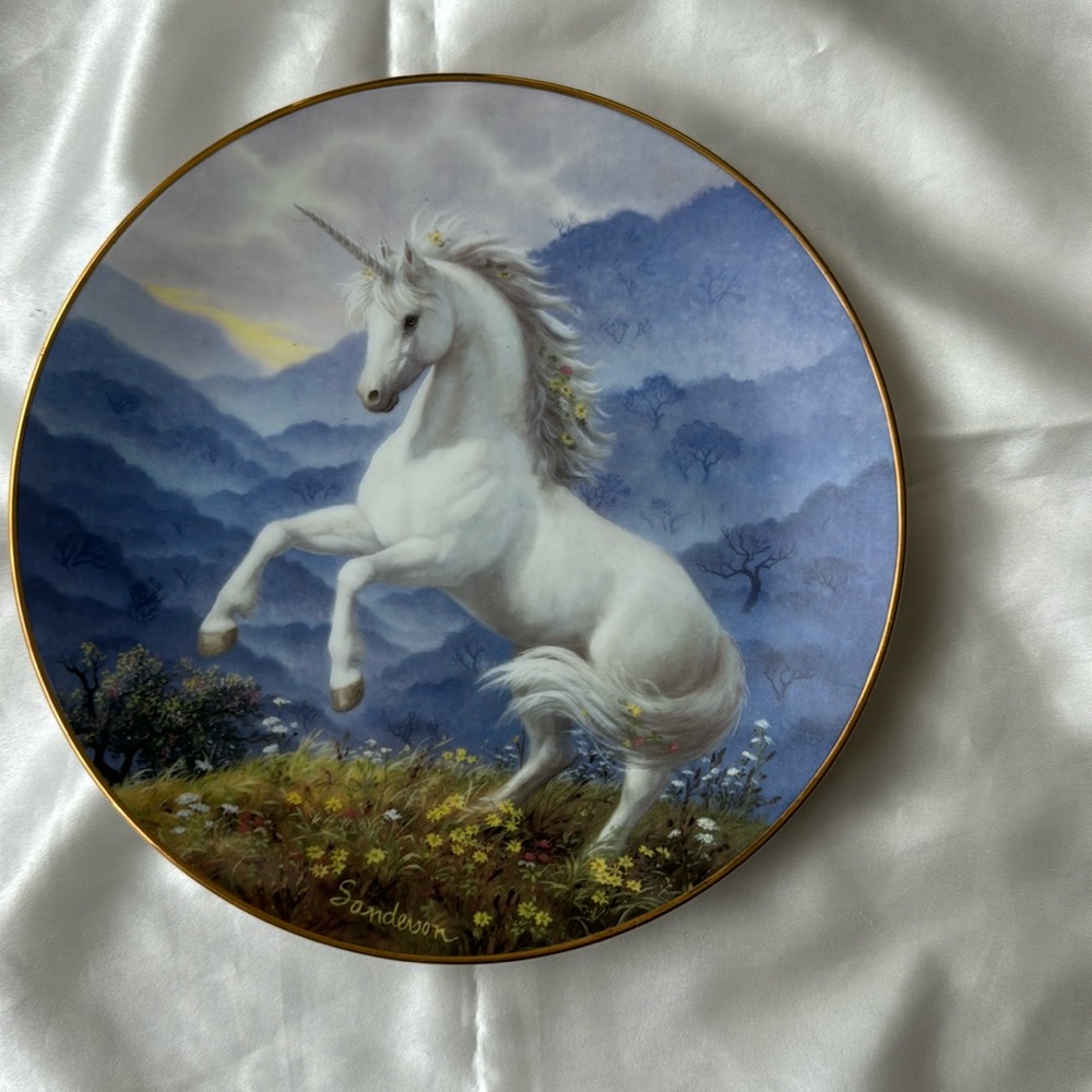 🦄 Misty Hills of the Unicorn - Ruth Sanderson 💓
